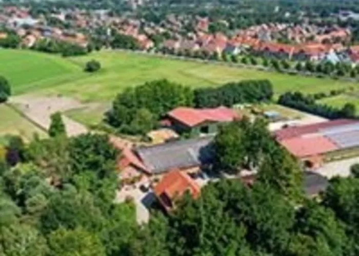 Familienhof Bruening - Hofblick * Meppen